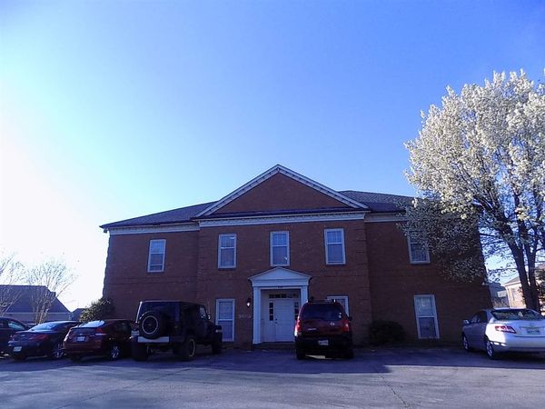 299 S WALNUT BEND RD, Unit Suite 203, Memphis, TN 38018