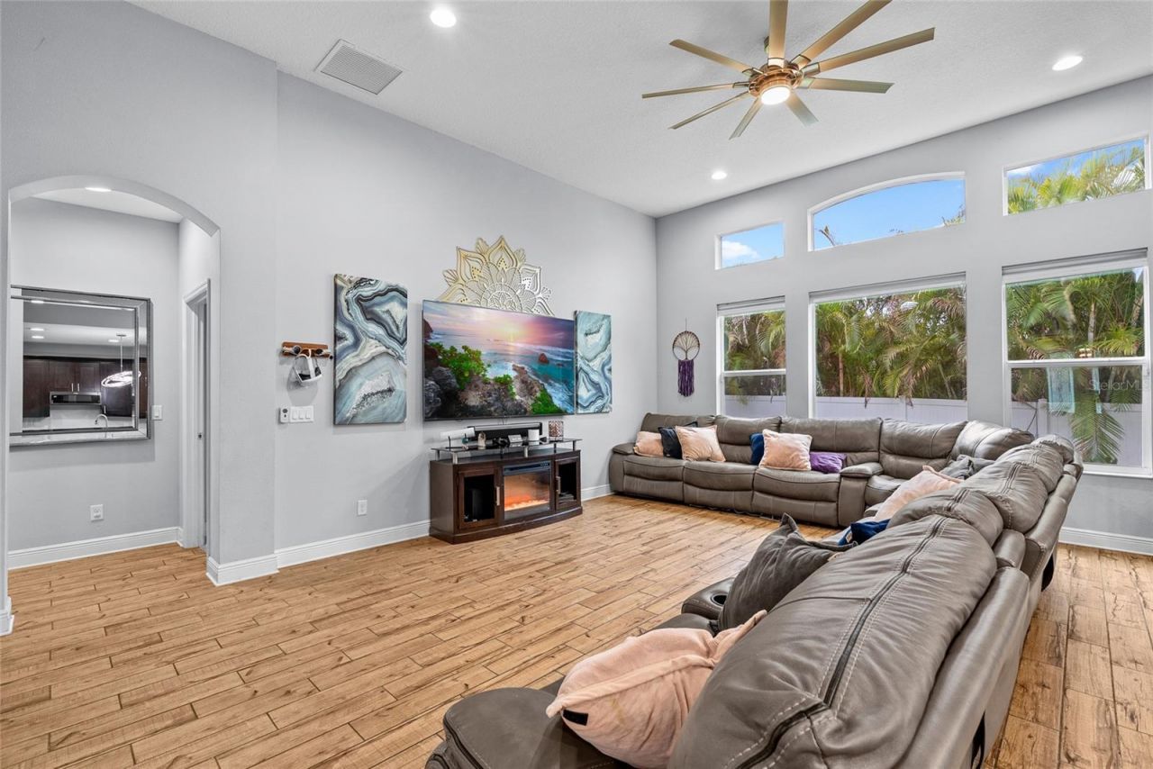 7430 71st Avenue N, Pinellas Park, FL 33781 Photo