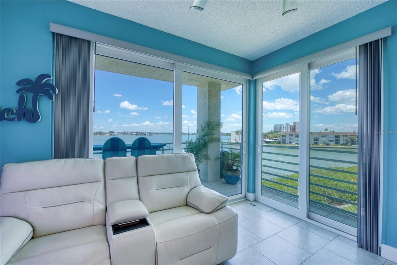 7979 Sailboat Key Boulevard S, Unit 208, South Pasadena, FL 33707 Photo