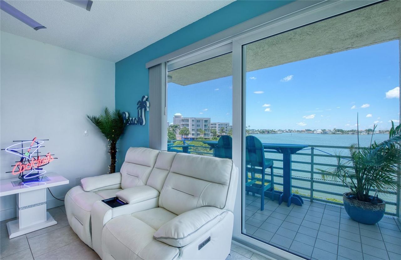 7979 Sailboat Key Boulevard S, Unit 208, South Pasadena, FL 33707 Photo