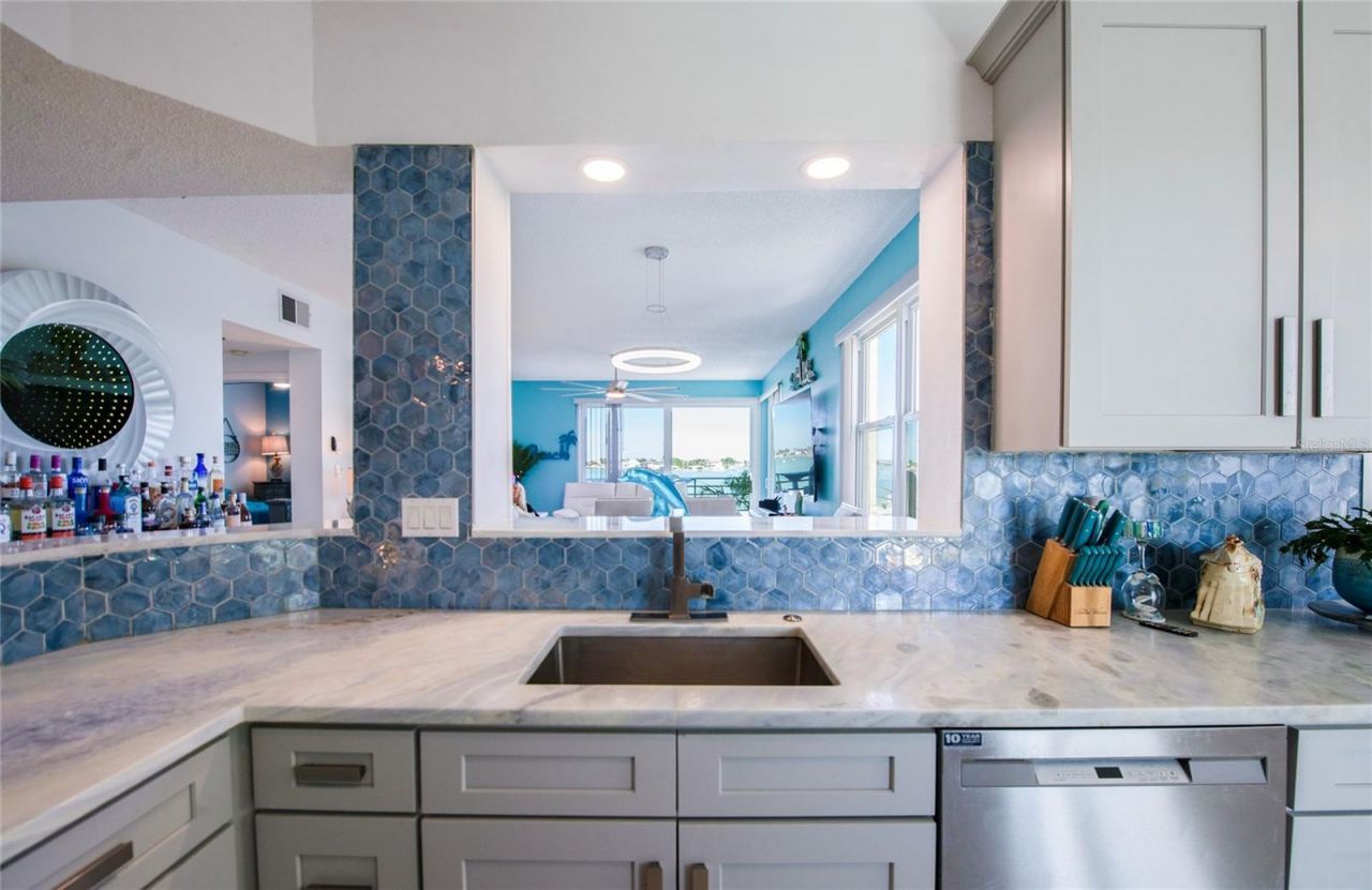 7979 Sailboat Key Boulevard S, Unit 208, South Pasadena, FL 33707 Photo