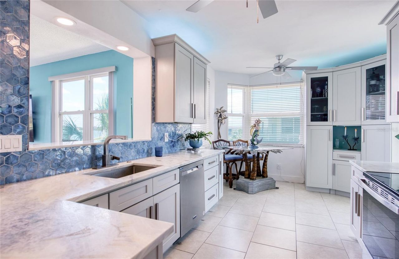 7979 Sailboat Key Boulevard S, Unit 208, South Pasadena, FL 33707 Photo