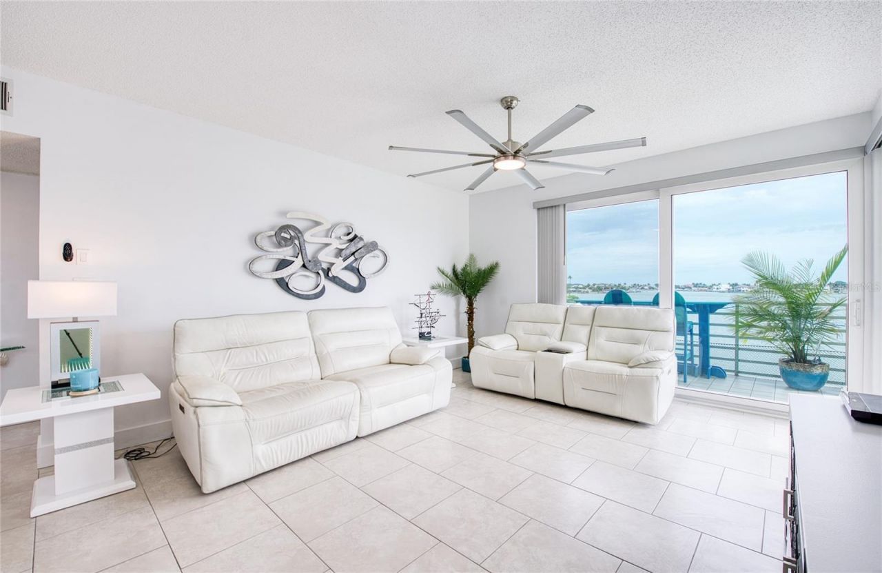 7979 Sailboat Key Boulevard S, Unit 208, South Pasadena, FL 33707 Photo