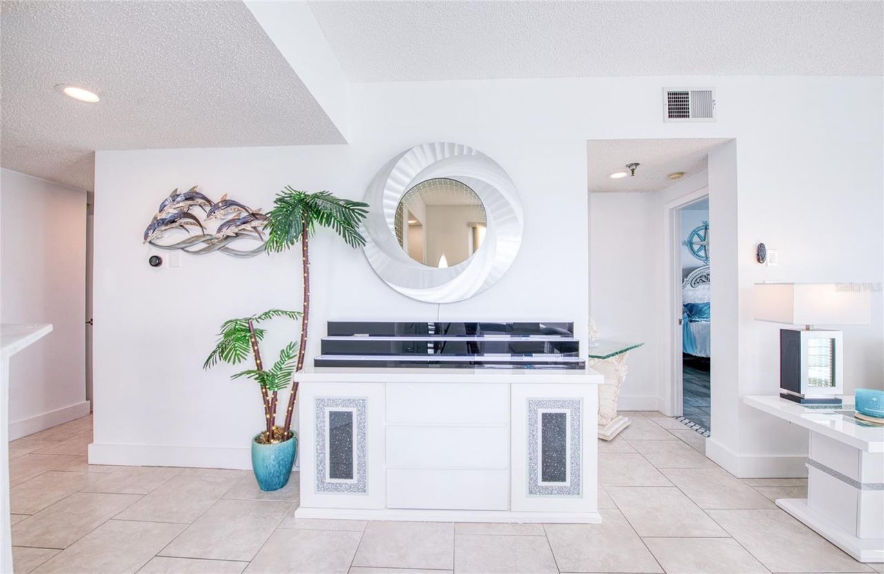 7979 Sailboat Key Boulevard S, Unit 208, South Pasadena, FL 33707 Photo