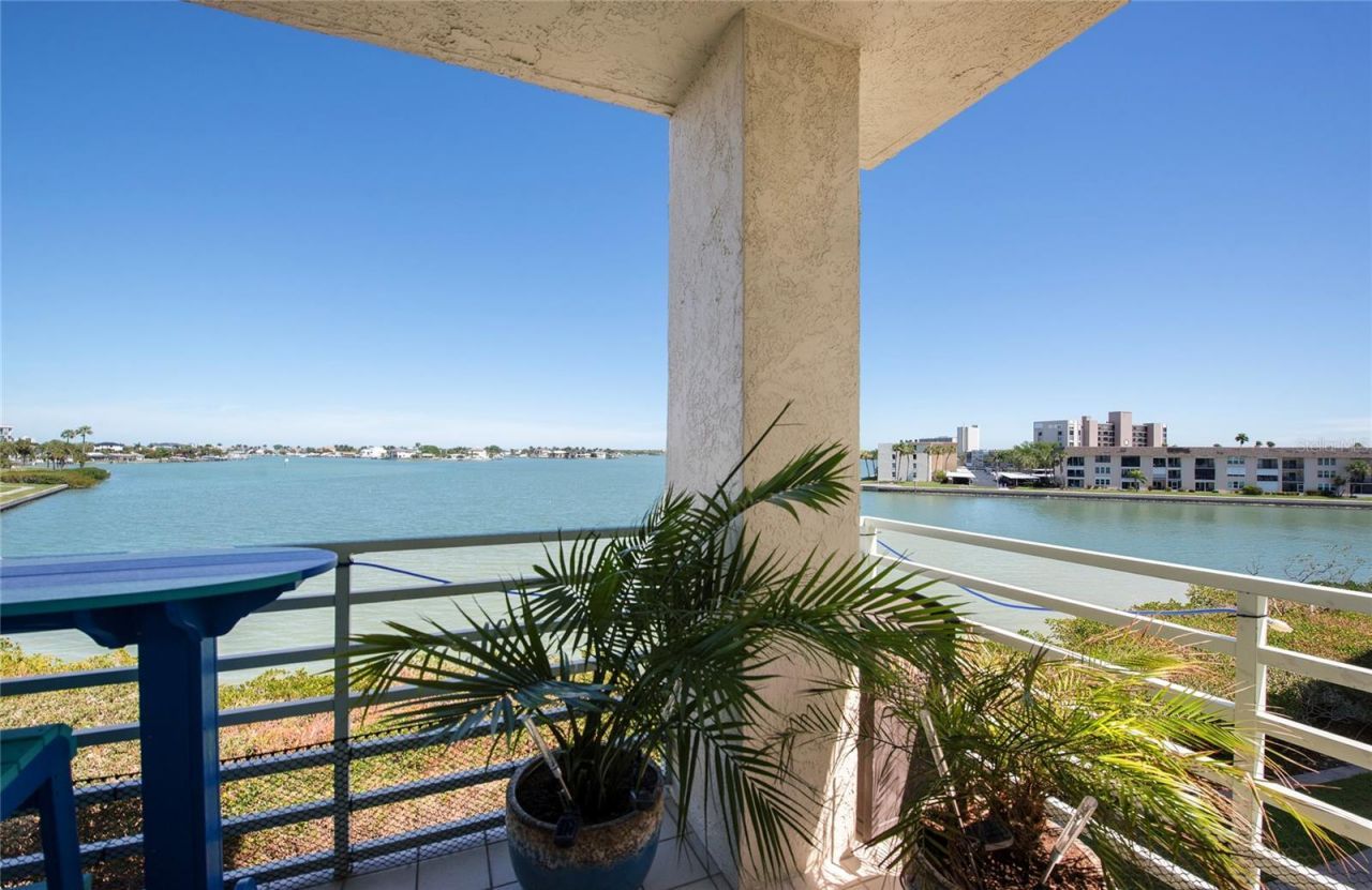 7979 Sailboat Key Boulevard S, Unit 208, South Pasadena, FL 33707 Photo