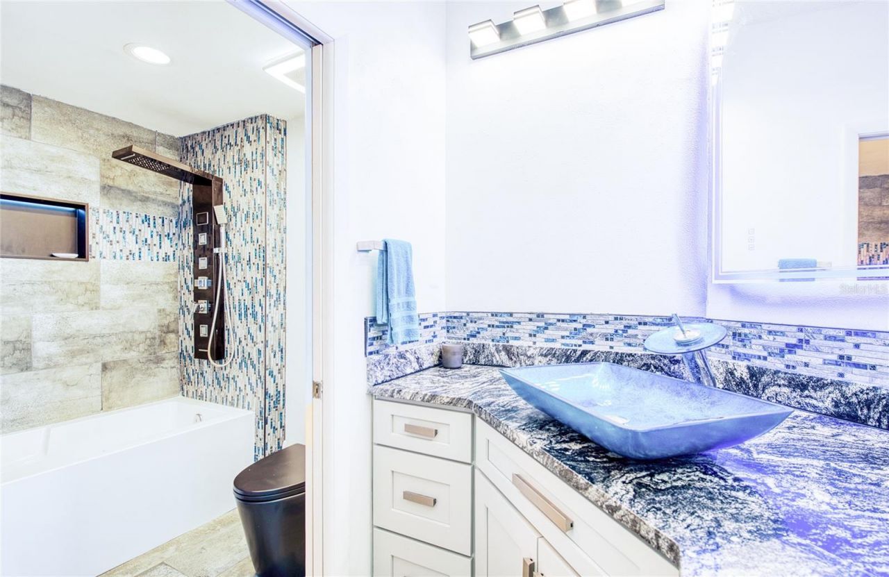7979 Sailboat Key Boulevard S, Unit 208, South Pasadena, FL 33707 Photo