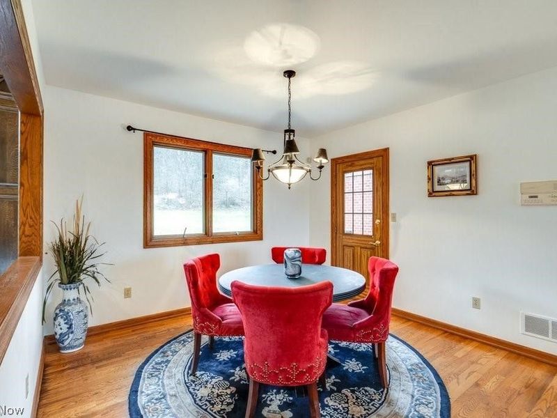 4700 Barnsleigh Drive , Bath, OH 44333 Photo 16