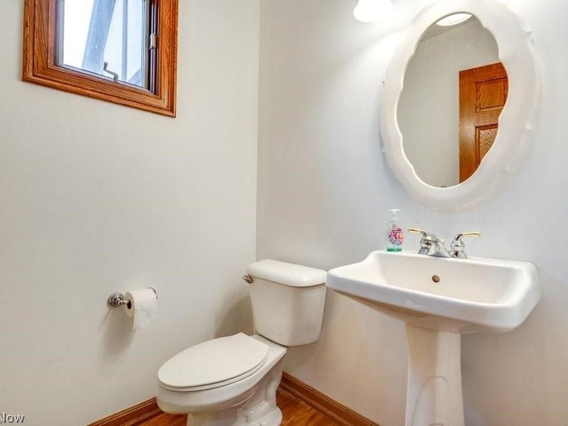 4700 Barnsleigh Drive , Bath, OH 44333 Photo 21