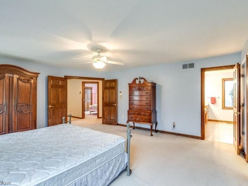 4700 Barnsleigh Drive , Bath, OH 44333 Photo 31