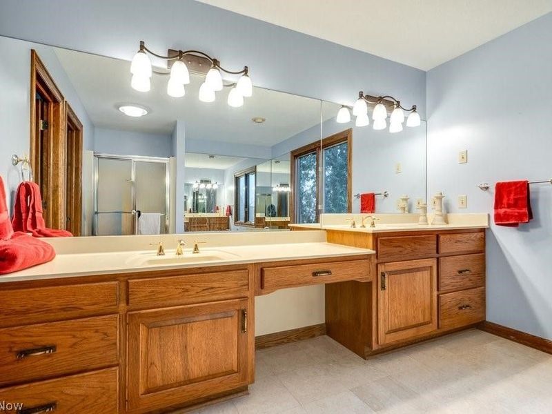 4700 Barnsleigh Drive , Bath, OH 44333 Photo 33