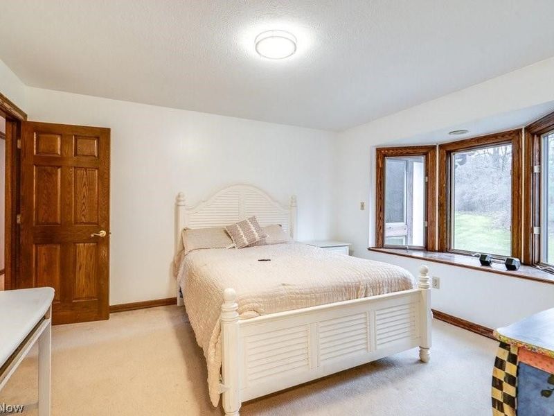 4700 Barnsleigh Drive , Bath, OH 44333 Photo 35