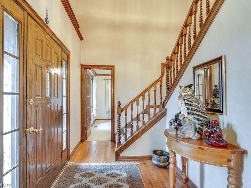 4700 Barnsleigh Drive , Bath, OH 44333 Photo 5