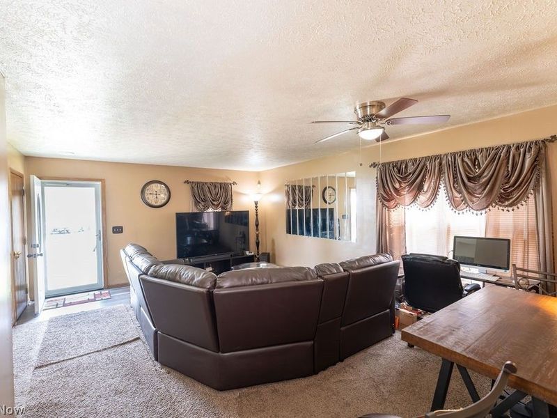 444 Sunshine Avenue, Youngstown, OH 44505 Photo 13