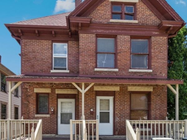 809 W 4th Street , Sterling, IL 61081