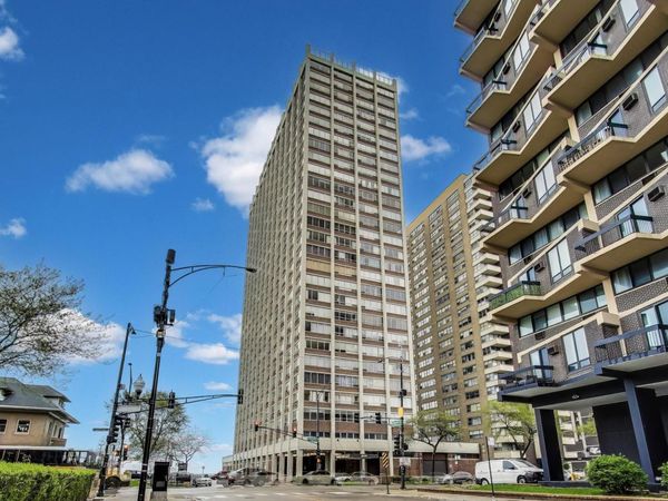 6171 N Sheridan Road, Unit 806, Chicago, IL 60660