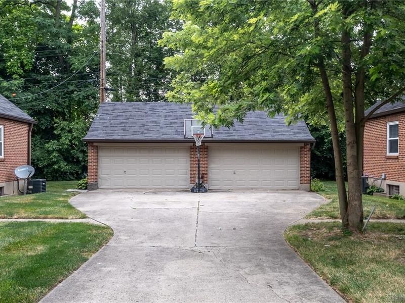 1204 Acorn Drive, Unit 1134, 1136, Oakwood, OH 45419 Photo 3