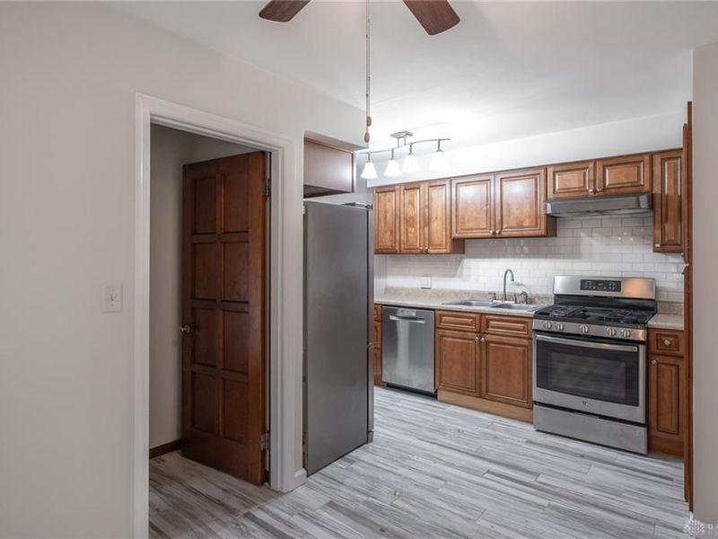 1204 Acorn Drive, Unit 1134, 1136, Oakwood, OH 45419 Photo 9