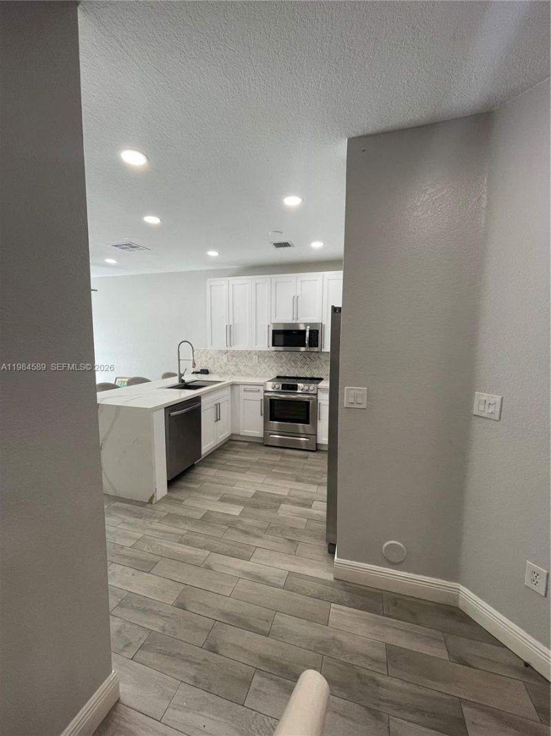 8900 SW 226th Ter, Cutler Bay, FL 33190 Photo