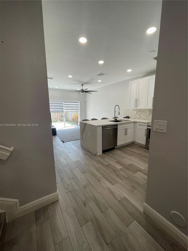 8900 SW 226th Ter, Cutler Bay, FL 33190 Photo