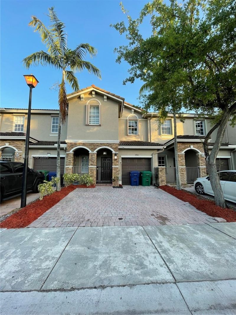 8900 SW 226th Ter, Cutler Bay, FL 33190 Photo