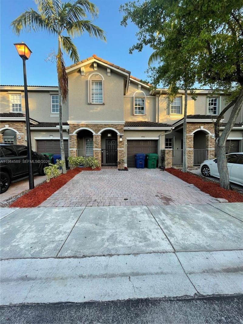 8900 SW 226th Ter, Cutler Bay, FL 33190 Photo