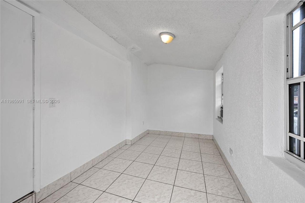 210 E 59th St , Hialeah, FL 33013 Photo