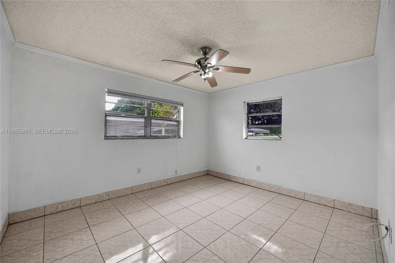 210 E 59th St , Hialeah, FL 33013 Photo
