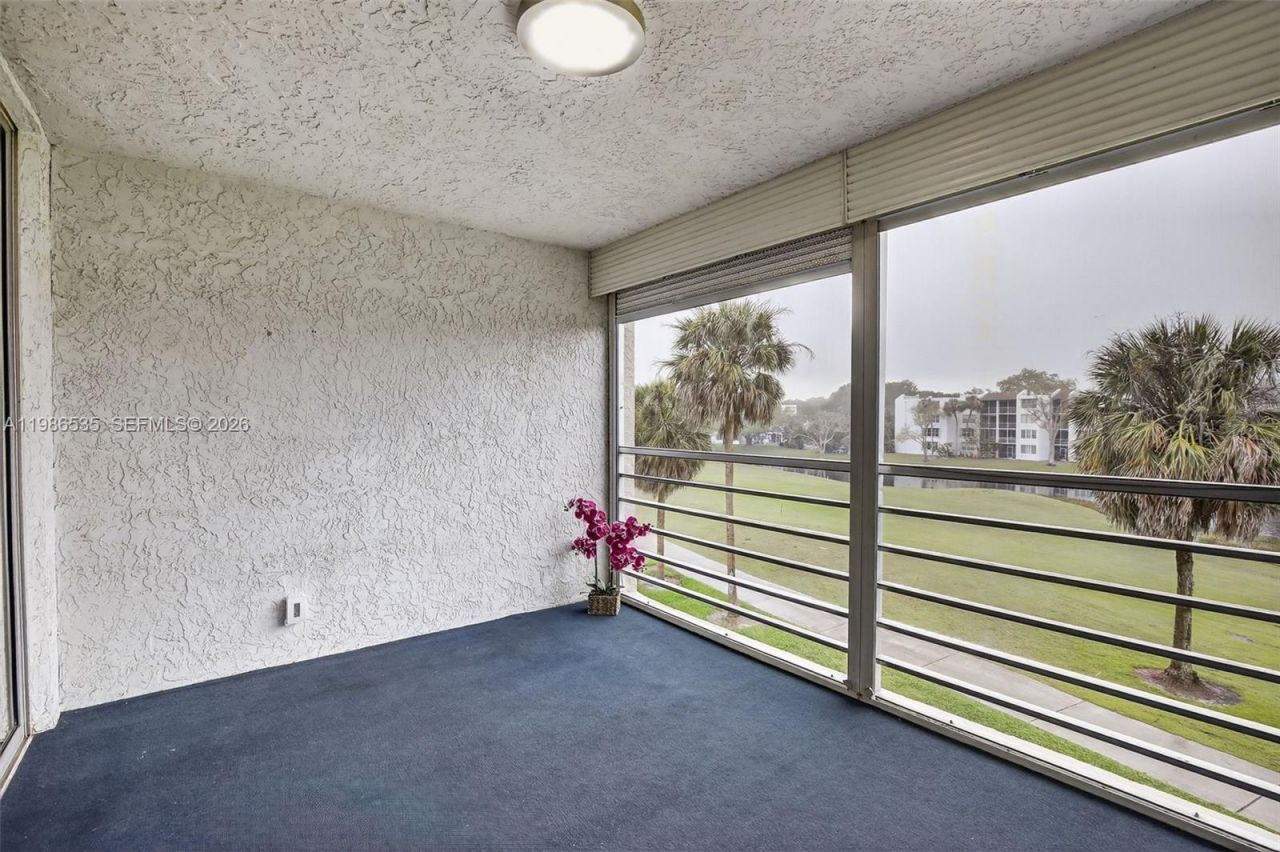 1831 Sabal Palm Dr , Unit 306, Davie, FL 33324 Photo