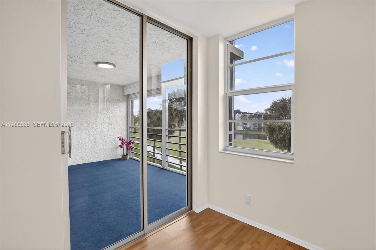 1831 Sabal Palm Dr , Unit 306, Davie, FL 33324 Photo
