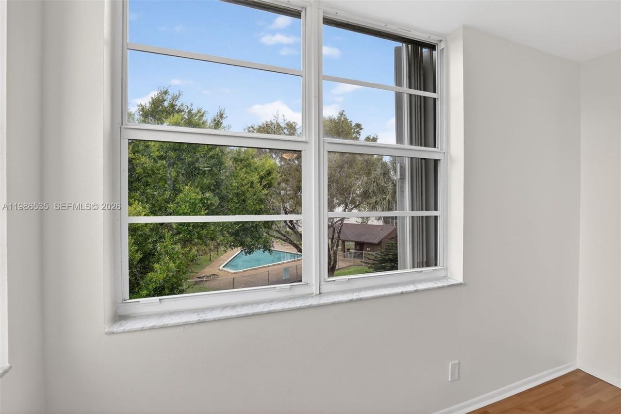 1831 Sabal Palm Dr , Unit 306, Davie, FL 33324 Photo