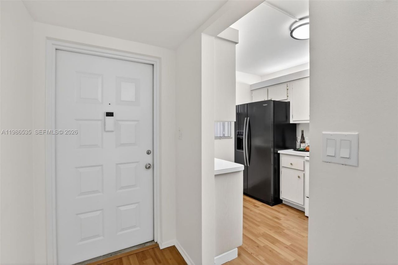 1831 Sabal Palm Dr , Unit 306, Davie, FL 33324 Photo