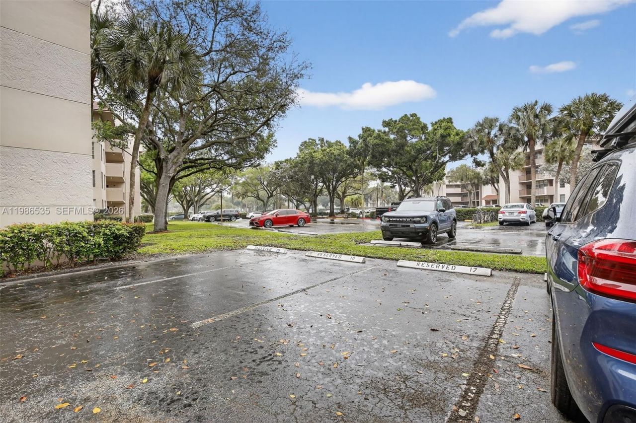 1831 Sabal Palm Dr , Unit 306, Davie, FL 33324 Photo