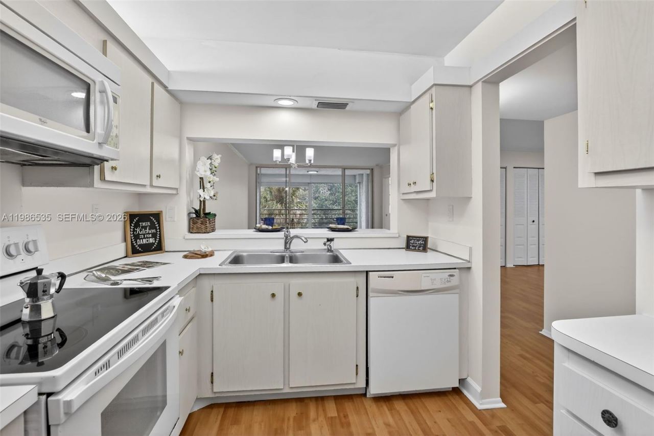 1831 Sabal Palm Dr , Unit 306, Davie, FL 33324 Photo