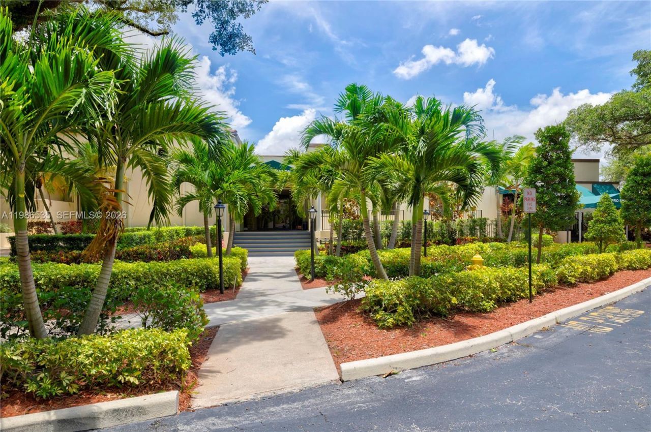 1831 Sabal Palm Dr , Unit 306, Davie, FL 33324 Photo