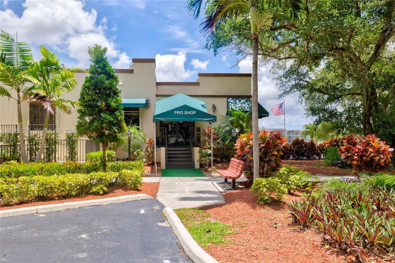 1831 Sabal Palm Dr , Unit 306, Davie, FL 33324 Photo