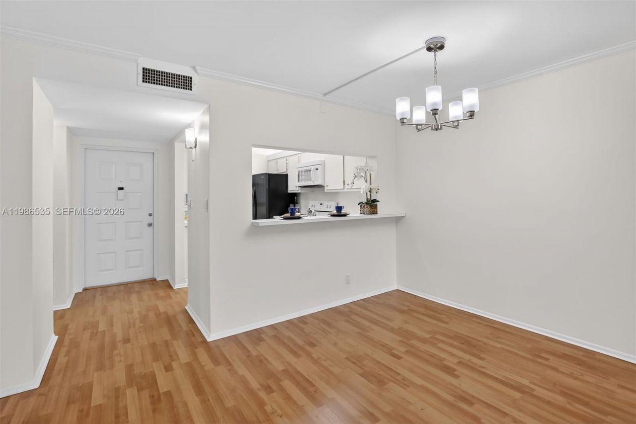 1831 Sabal Palm Dr , Unit 306, Davie, FL 33324 Photo