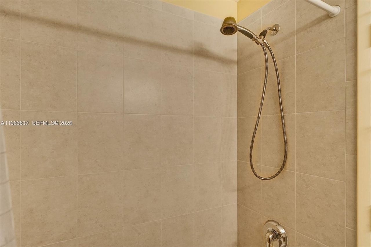 3340 NE 190th St , Unit 1409, Aventura, FL 33180 Photo