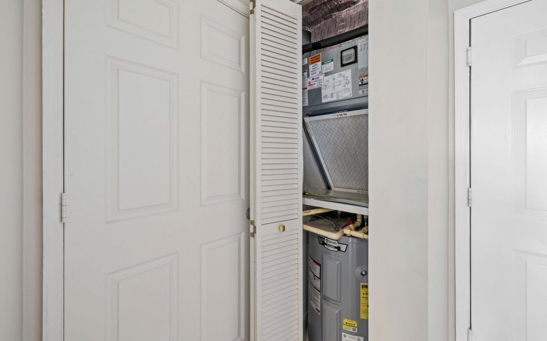 616 Clearwater Park Road, Unit 1202, West Palm Beach, FL 33401 Photo