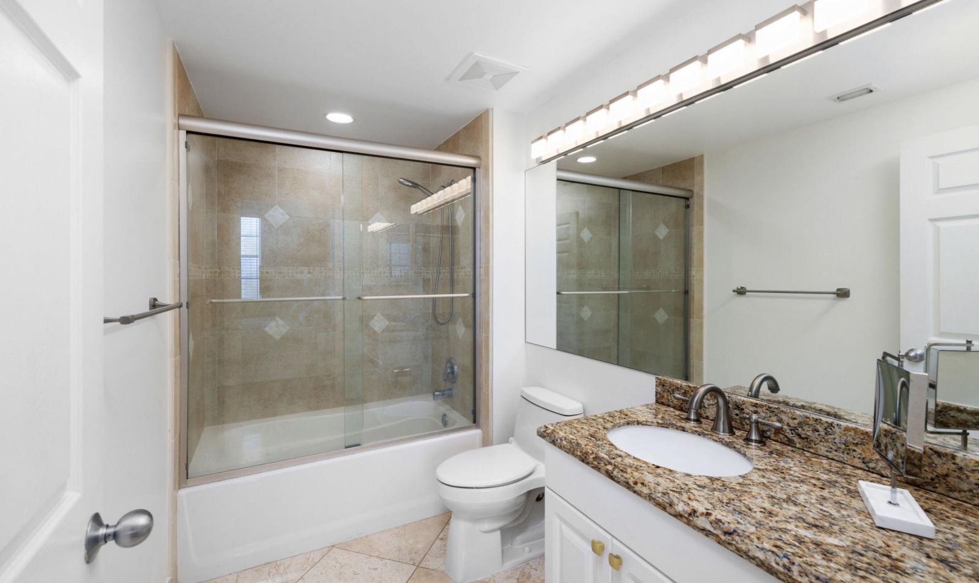 616 Clearwater Park Road, Unit 1202, West Palm Beach, FL 33401 Photo