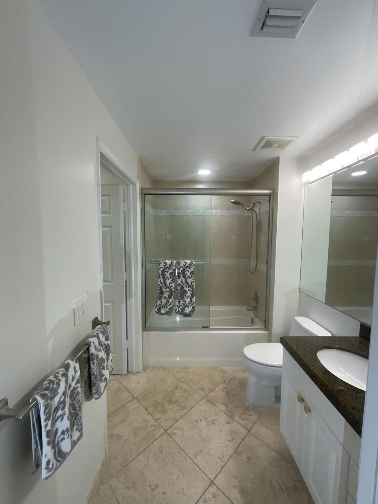 616 Clearwater Park Road, Unit 1202, West Palm Beach, FL 33401 Photo