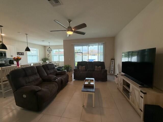 7986 NW Greenbank Circle, Port Saint Lucie, FL 34987 Photo