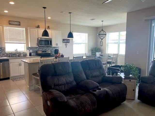 7986 NW Greenbank Circle, Port Saint Lucie, FL 34987 Photo