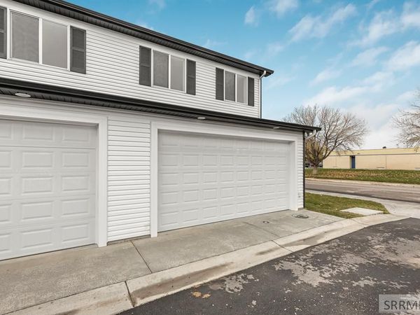 2416 Virlow, IDAHO FALLS, ID 83401