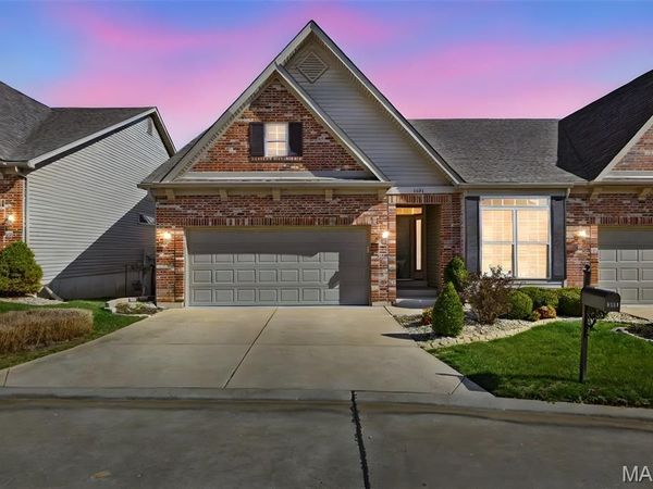 5421 Ivy Summit Court, Mehlville, MO 63128