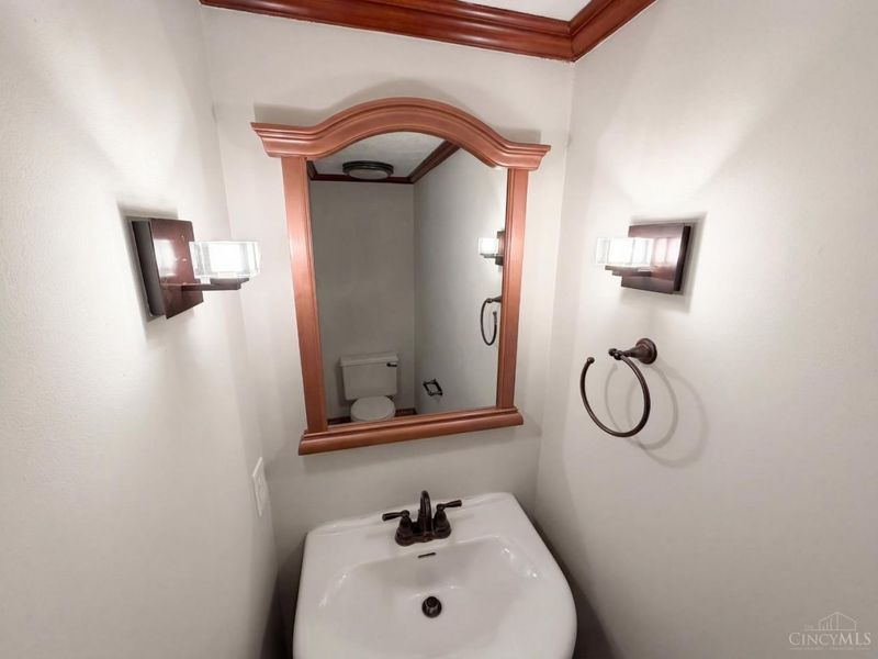 1038 8 Mile Road, Anderson Twp, OH 45255 Photo 7