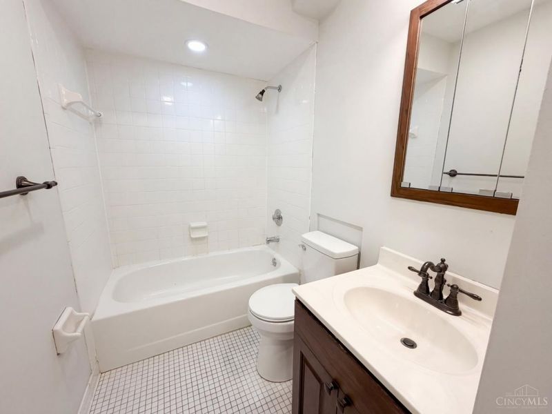 1038 8 Mile Road, Anderson Twp, OH 45255 Photo 8