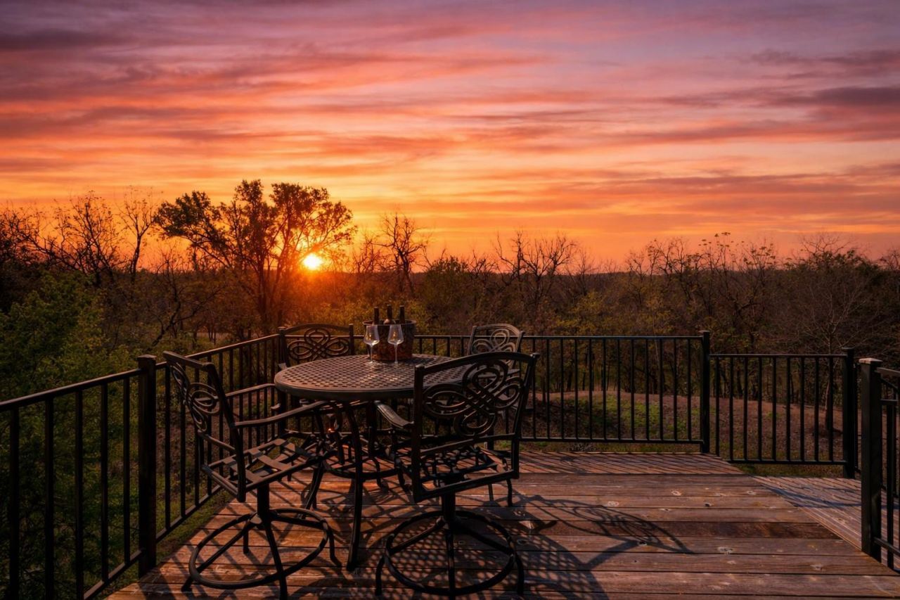 207 Bridgeford Dr, Unit 16, Austin, TX 78745 Main Photo