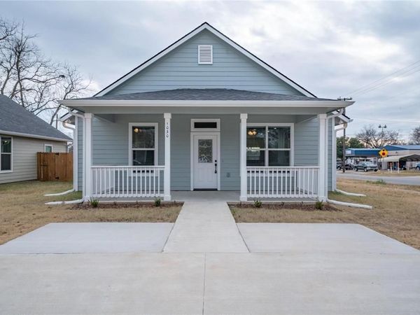 1030 W Gandy Street , Denison, TX 75020
