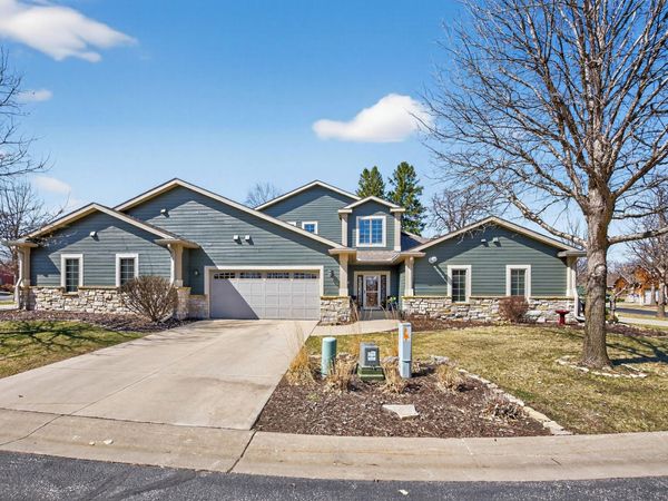 671 Panorama Circle NW, Rochester, MN 55901