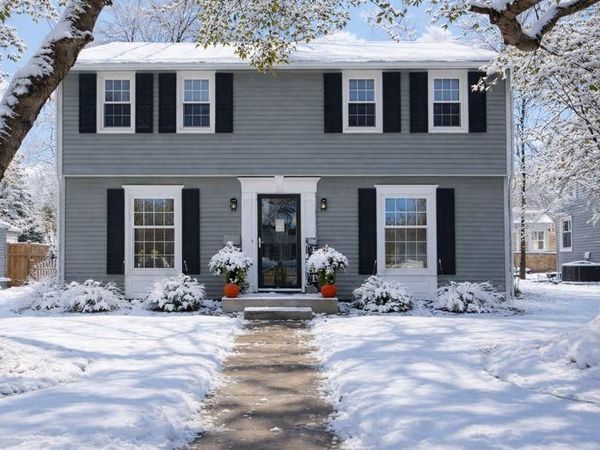 1857 Ford Parkway , Saint Paul, MN 55116